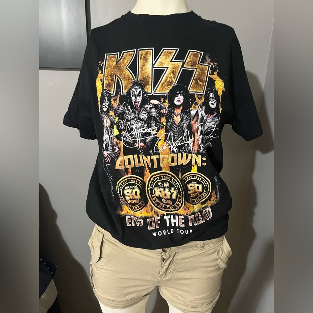 Kiss Gildan Black Graphic Countdown Tour Tee with Yellow Gold Print - Picture 4 of 9